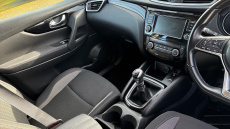 Nissan Qashqai 1.3 DiG-T Acenta Premium 5dr Petrol Hatchback